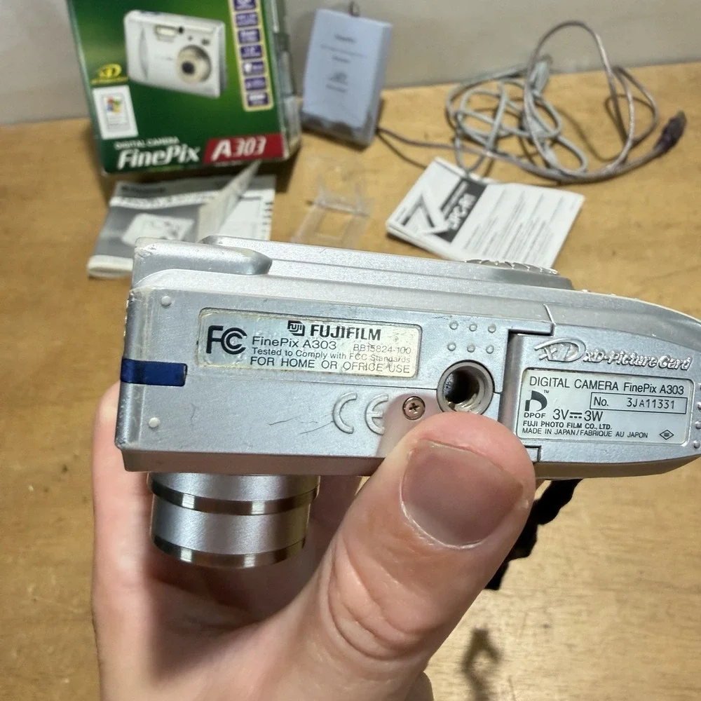 Fujifilm FinePix A303 3.2MP Y2K Digital Camera Silver Compact 3x Zoom Boxed